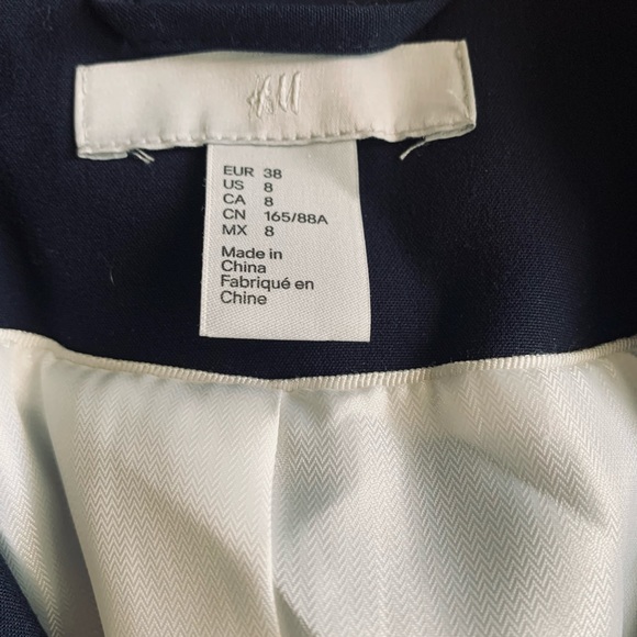 Women’s H&M Blazer - Picture 3 of 4